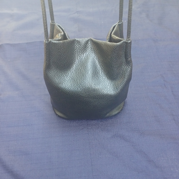Black purse - Picture 5 of 11